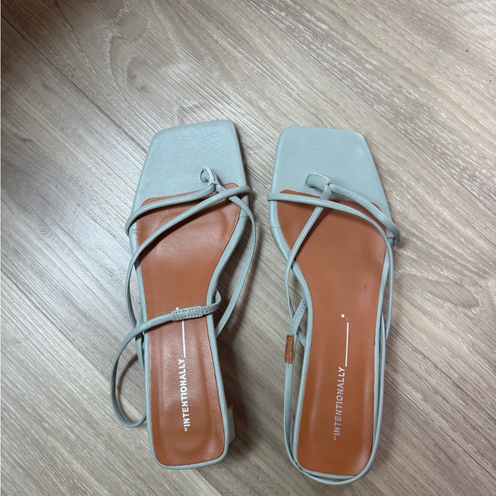 INTENTIONALLY BLANK Women's Strappy Sandals - Light Gray and Tan